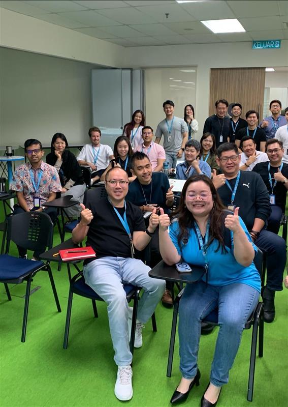 Victoria & team